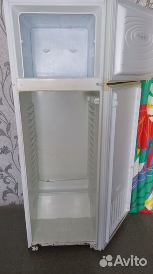 Продам холодильник