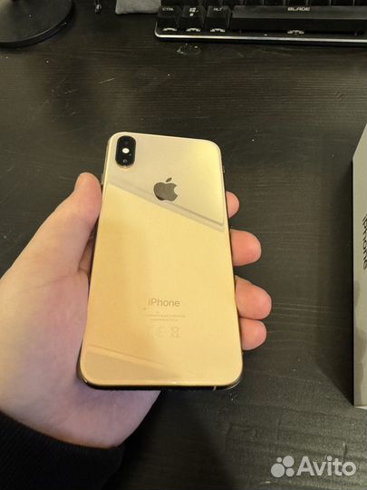 iPhone Xs, 64 ГБ