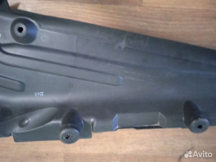 Защита днища задняя правая Mercedes Gls-Class 166