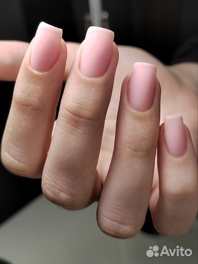 Маникюр и педикюр Восточно-Кругликовская