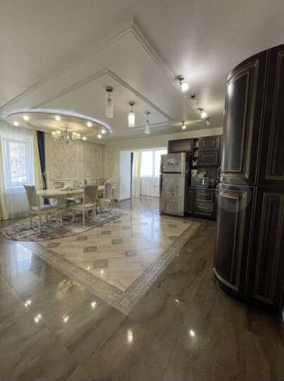 4-к. квартира, 164,5 м², 4/6 эт.