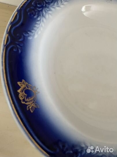 Тарелки суповые и десертные кобальт позолота