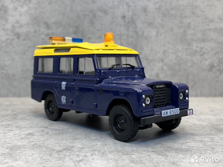 Коллекционная модель Land Rover Defender 1:43