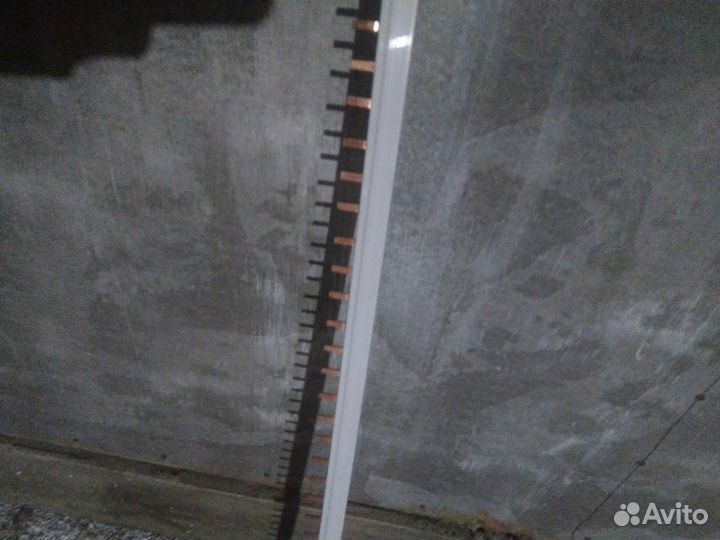 Шина соединительная