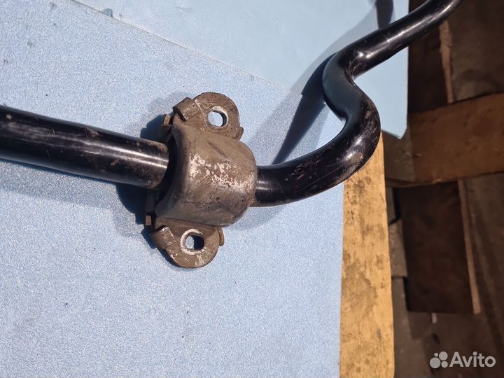 Стабилизатор Mercedes Benz W212