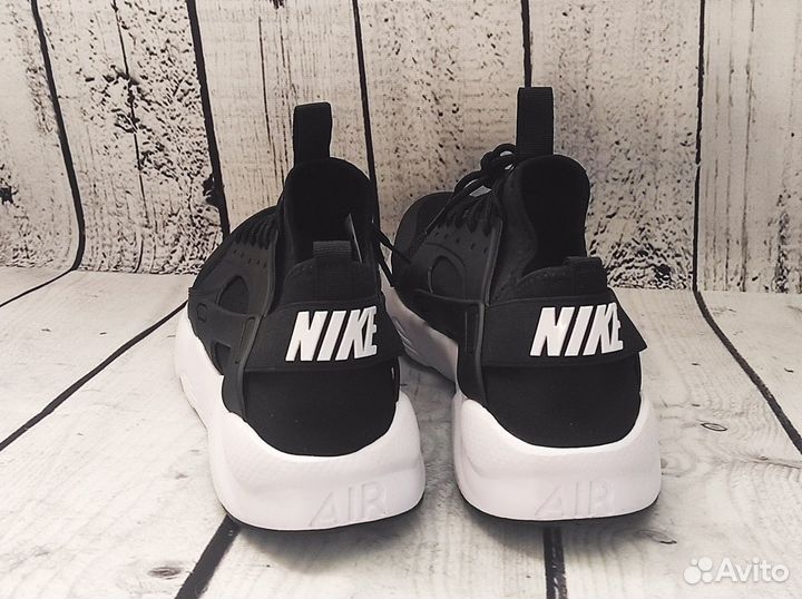 Кроссовки Nike черные