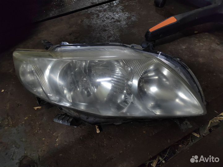 Фара правая corolla 150