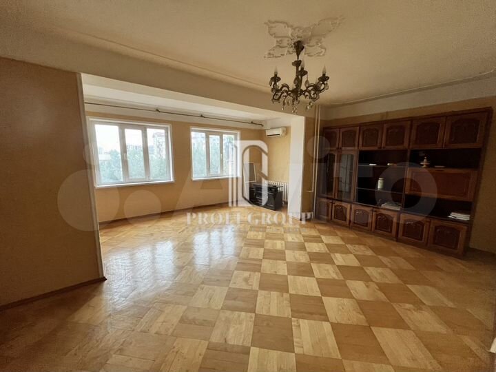 4-к. квартира, 97 м², 5/9 эт.