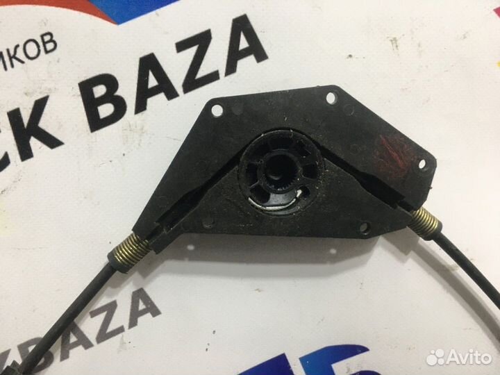 1354703 Стеклоподъемник правый