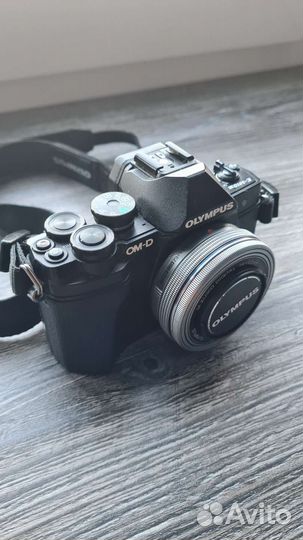 Olympus om d e m10 mark iii