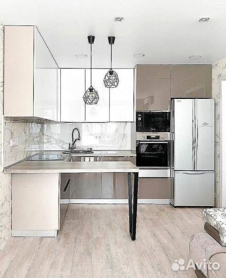 Кухня до потолка