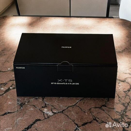 Fujifilm X-T5 Kit 18-55mm F2.8-4 R LM OIS