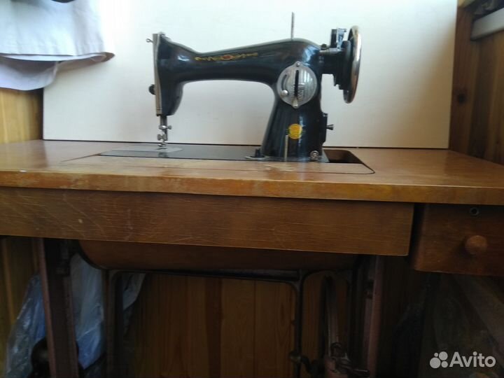 Швейная машинка