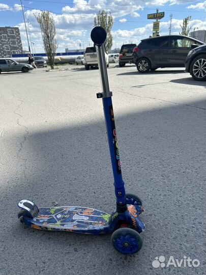 Самокат детский трехколесный
