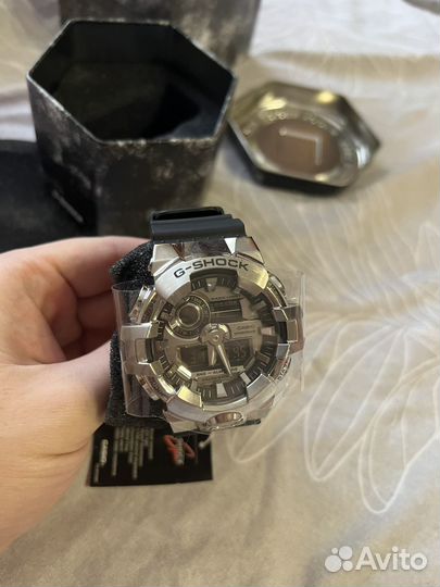 Часы casio G-shock GM-700-1ADR