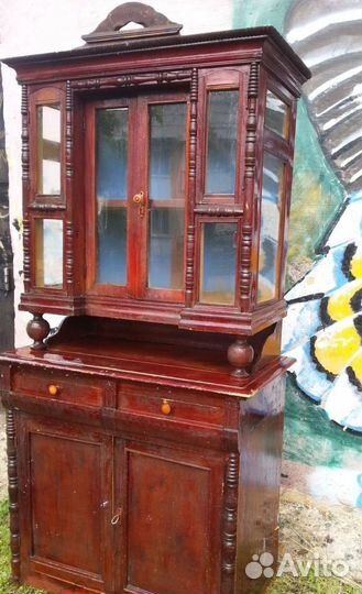 Старинный,антикварный буфет, горка