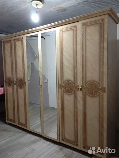 Спальный гарнитур бу