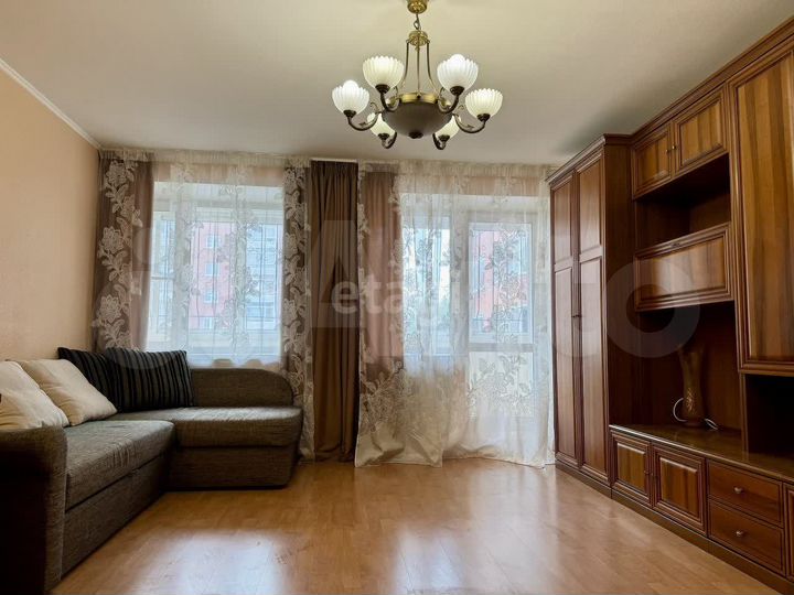 2-к. квартира, 78 м², 2/6 эт.