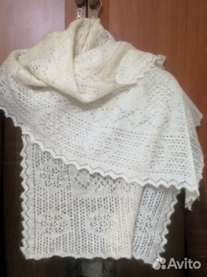 Платок-палантин вязаный