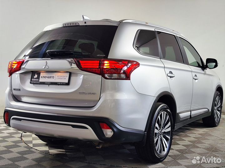 Mitsubishi Outlander 2.0 CVT, 2020, 84 000 км