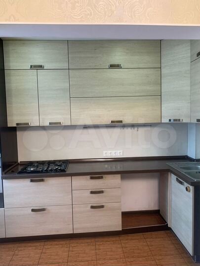 3-к. квартира, 92 м², 4/10 эт.