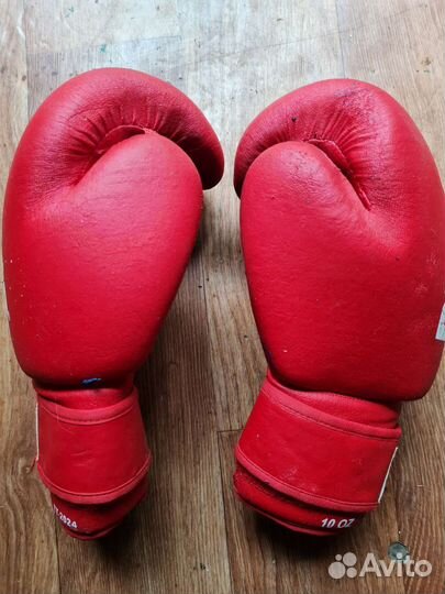 Боксерские перчатки,2 пары