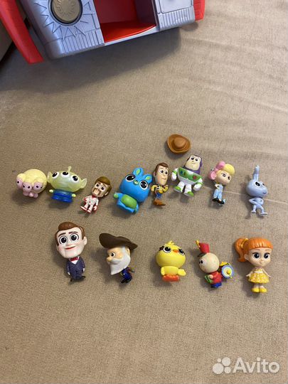 История игрушек Дисней Пиксар ракета+фигурки