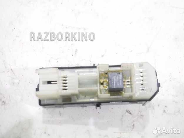 Кнопка стеклоподъемника