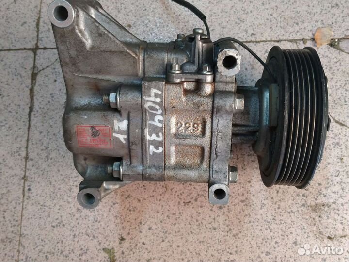 Компрессор кондиционера Mazda ZY