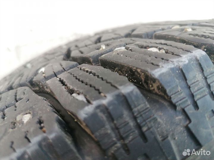 Bridgestone Blizzak Spike-02 185/65 R14