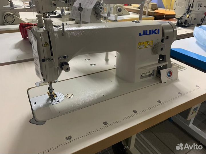 Прямострочная машина Япония Juki DDL-8700