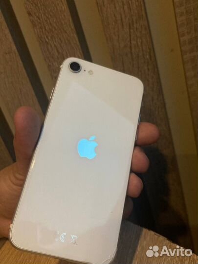 iPhone SE, 128 ГБ