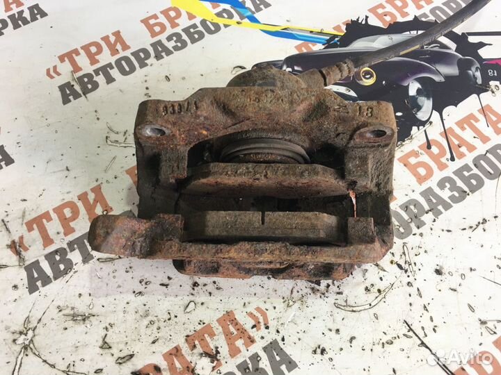 Рено Сценик Суппорт передний Прав