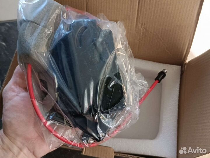 Замок крышки багажника