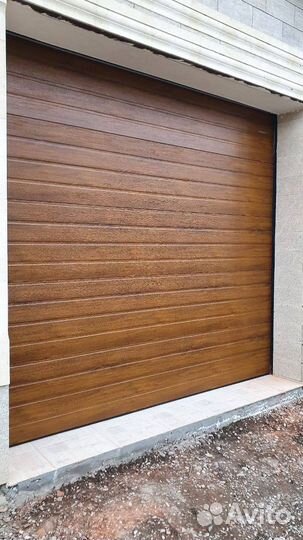 Секционные ворота Doorhan