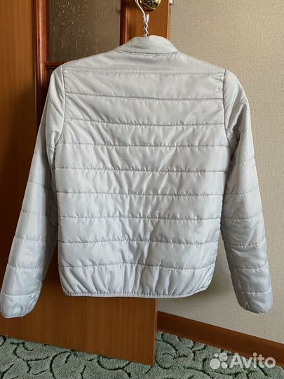 Куртка демисезонная женская 42 - 44