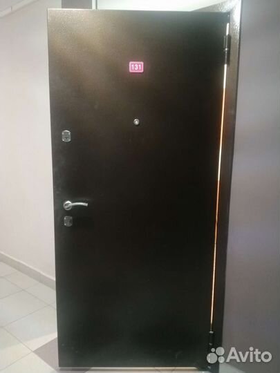 Дверь входная металлическая бу