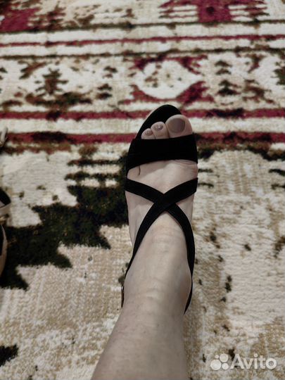 Босоножки женские 33-34 размера