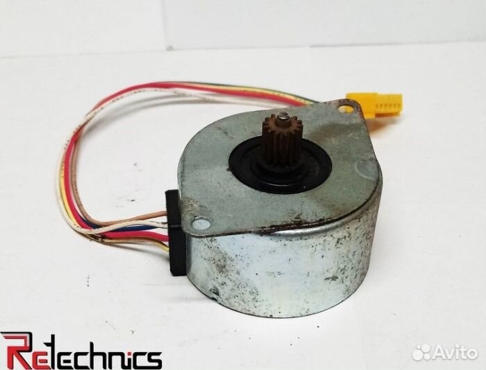 Двигатель шаговый EM-50 42SIM-24dcnc