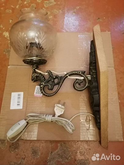 Светильник настенный