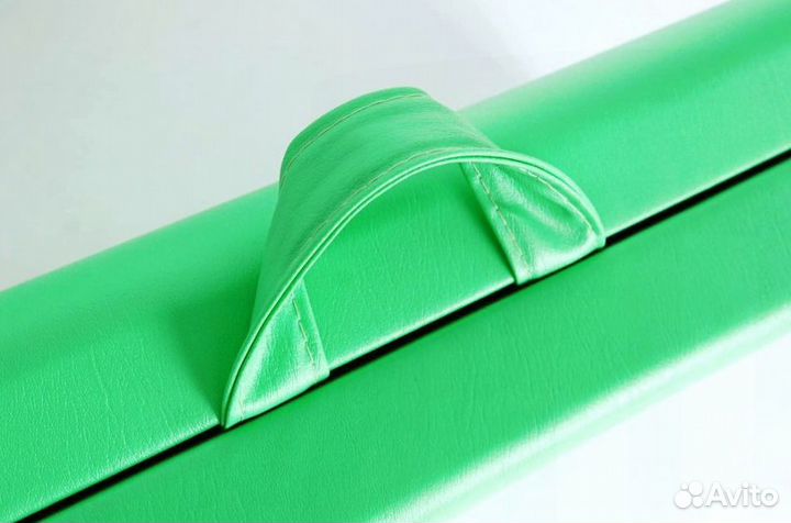 Массажная кушетка