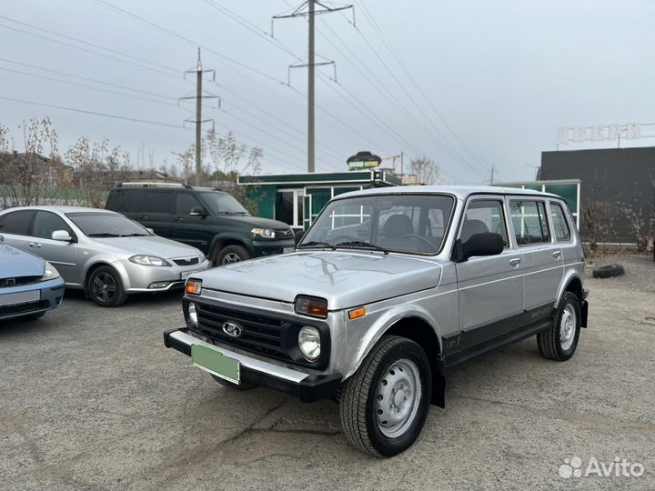 LADA 4x4 (Нива) 1.7 МТ, 2010, 175 000 км