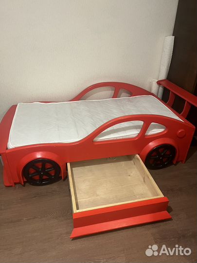 Кровать машинка дерево с матрасом 80*160