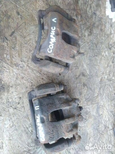 Суппорт тормозной передний Hyundai Solaris 2012