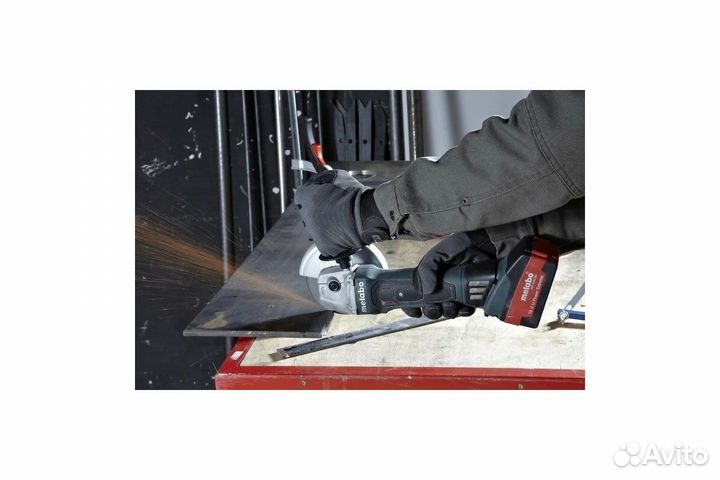 Болгарка Metabo W 18 L 9-125 Акк 2x5.2Ач 602249650