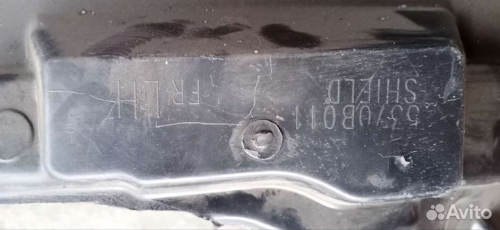 Подкрылок левый outlander