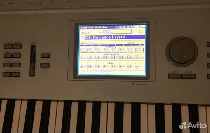 Профессиональный синтезатор Korg triton pro