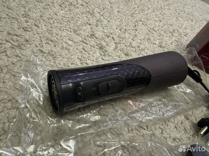 Фен-щетка Philips HP8656