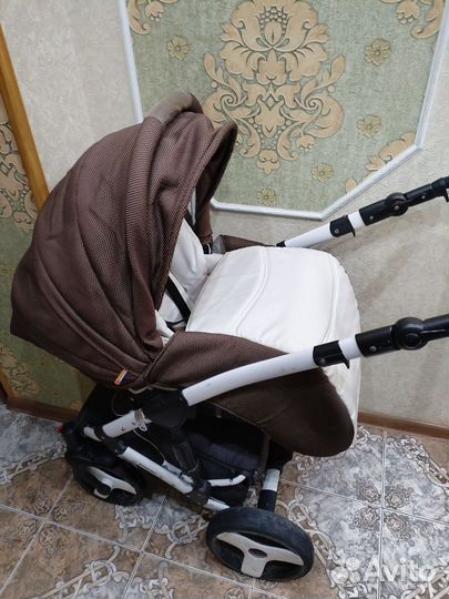 Коляска 3 в 1 с автолюлькой