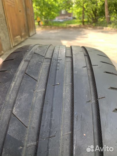 Nokian Tyres Hakka Black 2 235/40 R19 Y